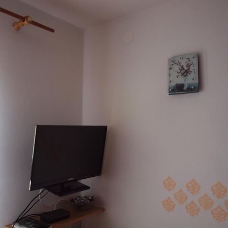 Apartments Zufic Stinjan Luaran gambar