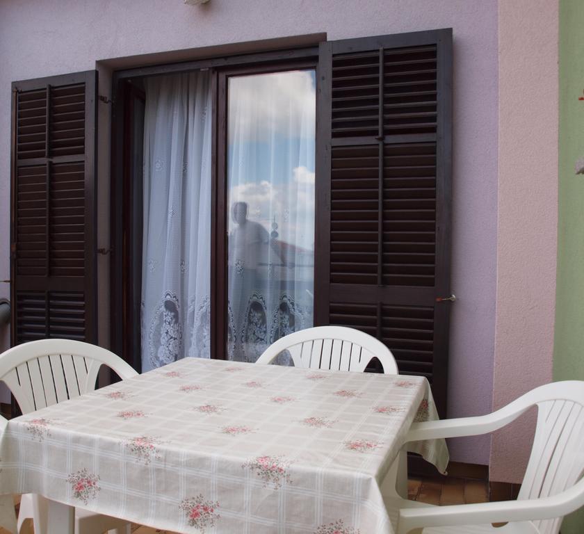 Apartments Zufic Stinjan Luaran gambar